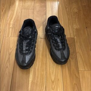 Men's Black Nike Air Max Shoes